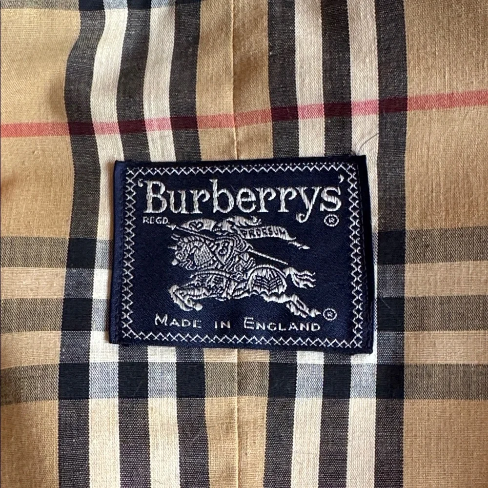 Burberry’s Waterloo Harataige Classic Vintage Beige Trench Coat Women’s 42 long - Picture 9 of 16